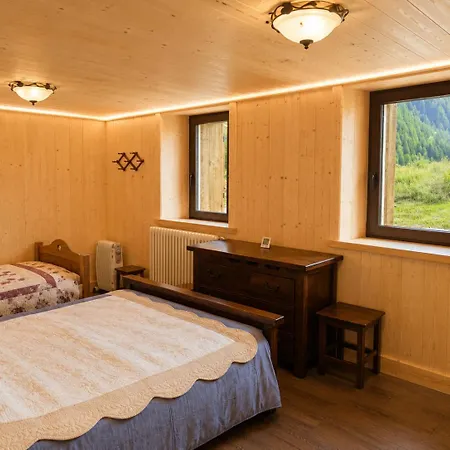 Cozy Apartment, Private Entrance, * Valgrisenche