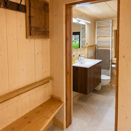 Cozy Apartment, Private Entrance, Apartment